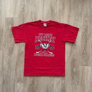 Vintage Wisconsin Badgers Men's Hockey 2006 NCAA National Champions T‑Shirt